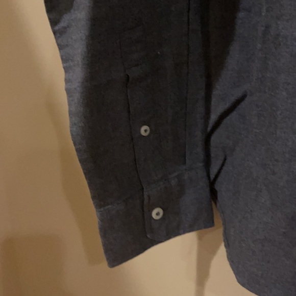 American Eagle outfitters seriously soft long sleeve button down dress shirt - Picture 5 of 6